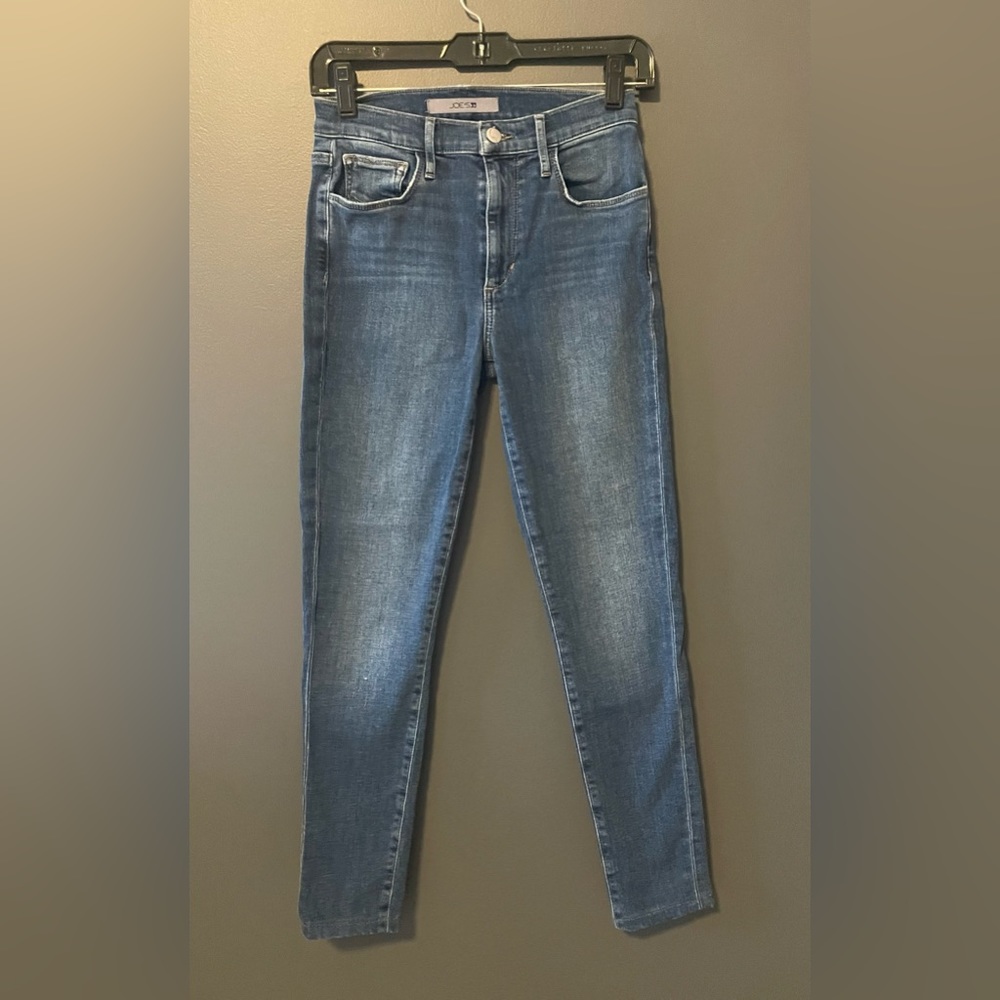 Joe’s Denim Jeans. Size 26. High Rise Skinny Ankle. High waisted.